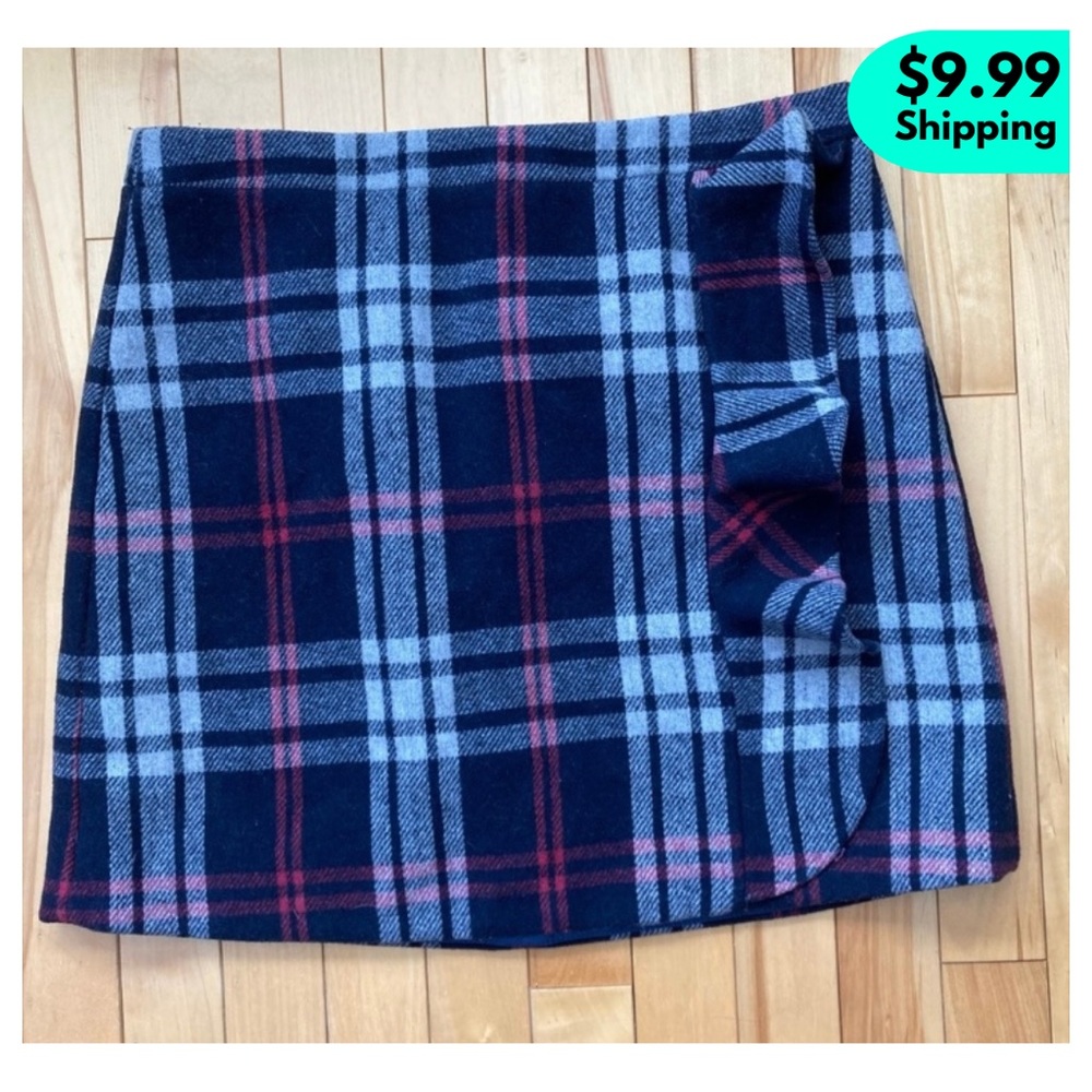 ❌SOLD❌ J CREW MERCANTILE Plaid Navy/Pink/White Woollen Ruffled Mini Skirt, 8